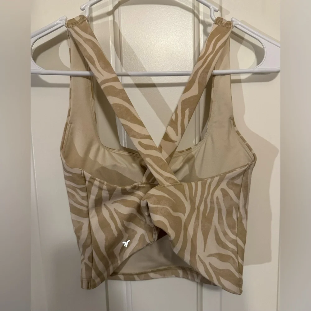 SOLD Old Navy Powerchill Cross-back Zebra Print Longline Sports Bra Small - Picture 3 of 3